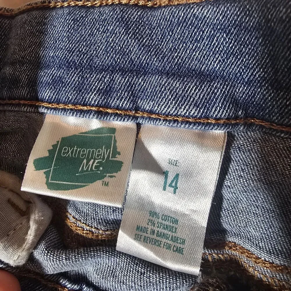 Extremely Me Kids Girls Denim Shorts Size 14  Gently Used